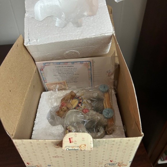 VINTAGE 1995 ENESCO “CHERISHED TEDDIES” ELEPHANT FIGURE- NEW IN BOX - Picture 10 of 11
